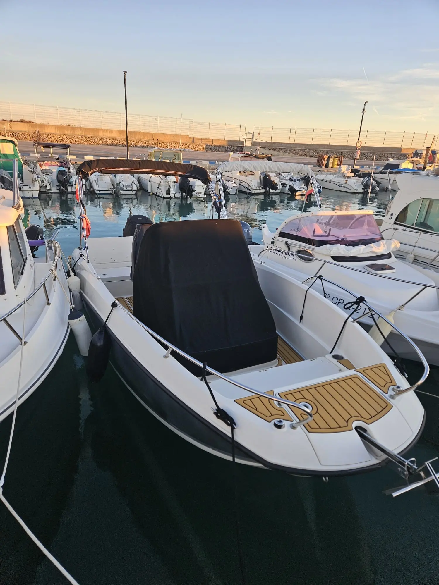 Alquiler de barco en JAVEA - QUICKSILVER 605 OPEN image 4